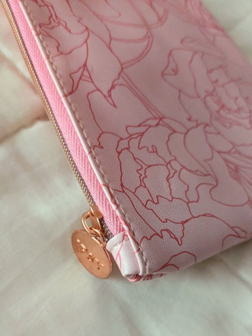IPSY Glam Bag Flower Power Cosmetic Travel Pouch Rose Gold Peony Pink May 2021 - Picture 5 of 6